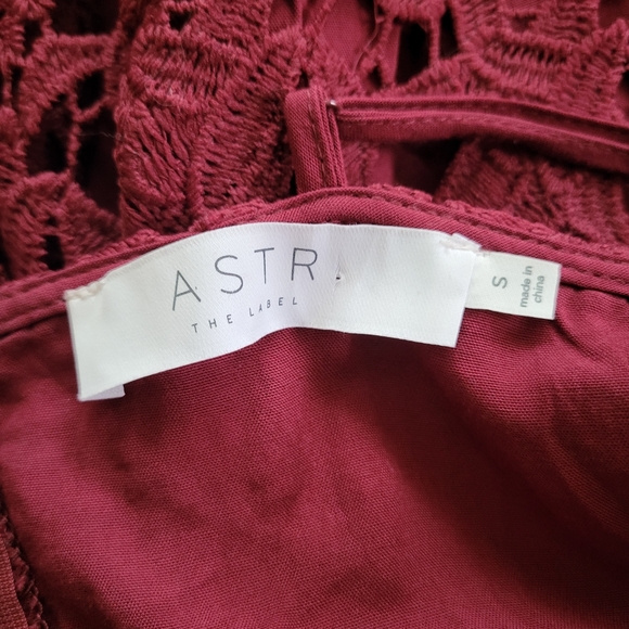 Astr crochet overlay strapless A line dress - Picture 5 of 6